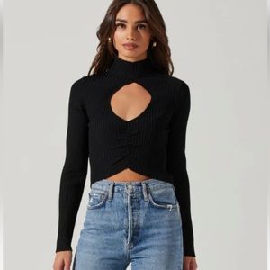 Astr Black Mock Neck Key Hole Cropped Sweater Medium